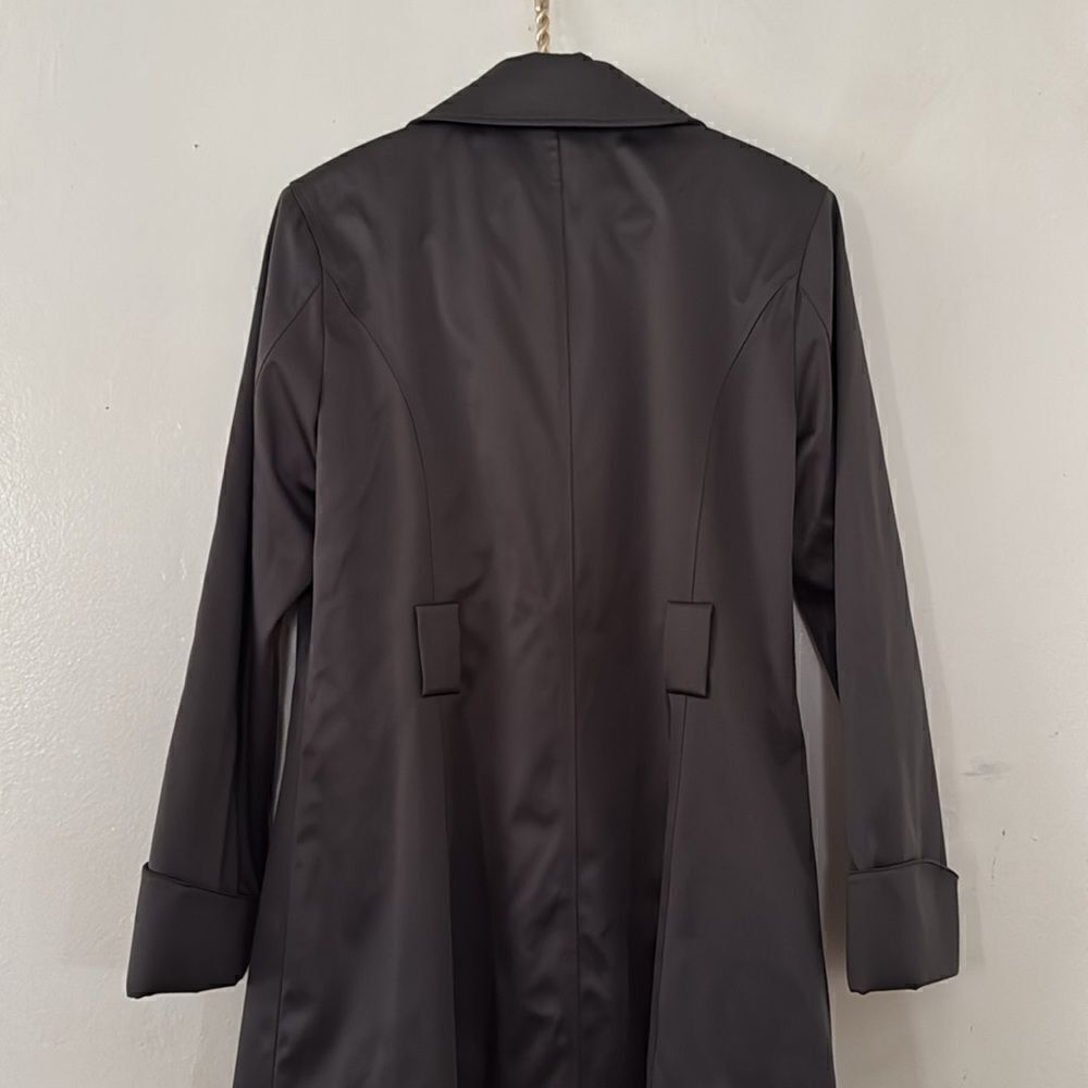 Weatherproof jacket EUC - Picture 4 of 10